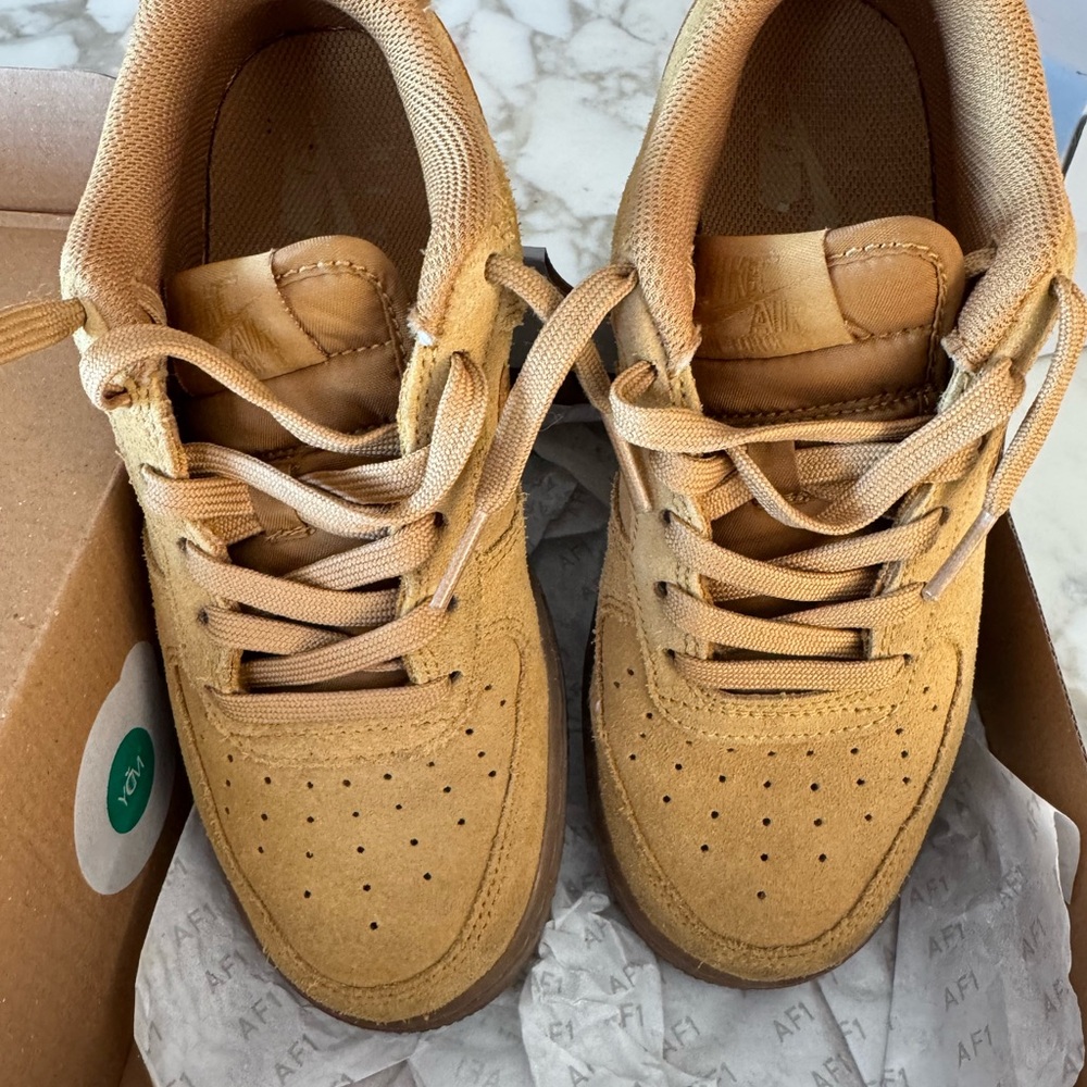 Nike Air Force 1 LV8 GS Sneakers